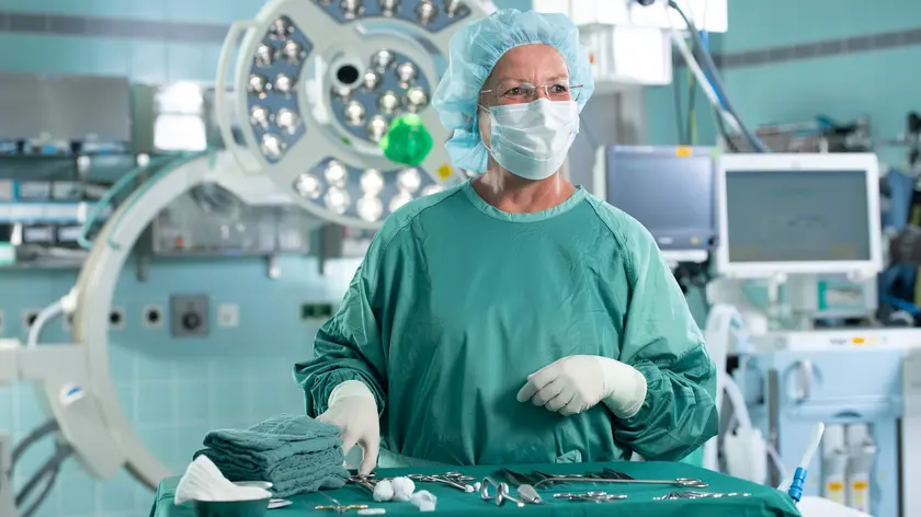 Der Mehrweg-Mantel von CHIRUTEX ermöglicht eine verbesserte Thermoregulation