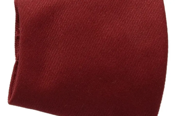 berufsbekleidung catering kochkrawatte knopf bordeaux