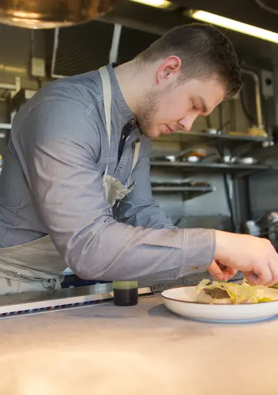atering-chef-focused-preparing-food